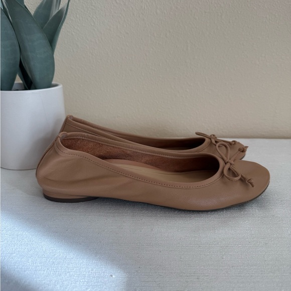 Vionic Tan Bow Orthotic Ballet Flats - Picture 4 of 11
